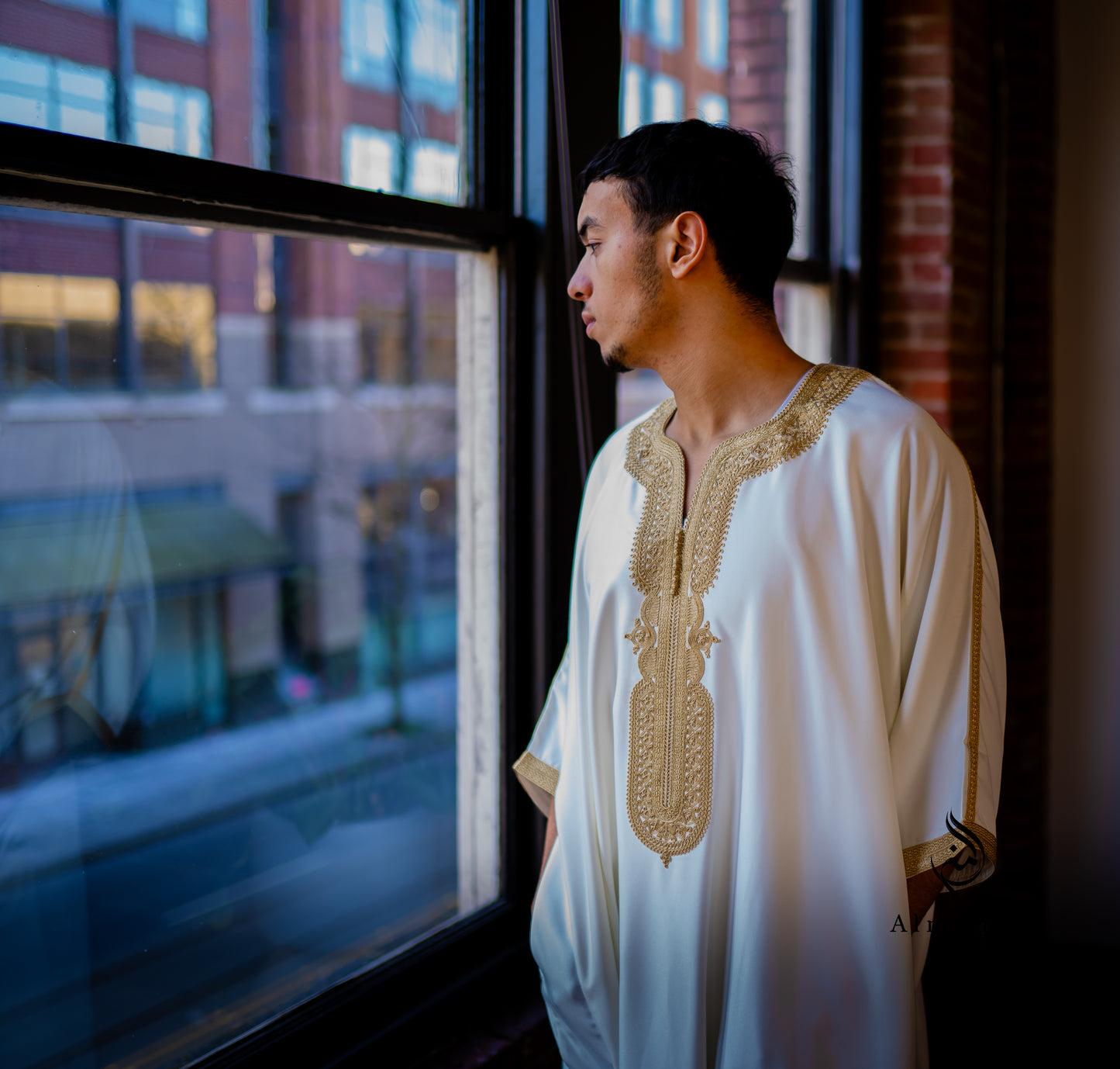 Premium Moroccan Gandoura Thobe – Elegant & Authentic Traditional Wear- Available in Different Colors