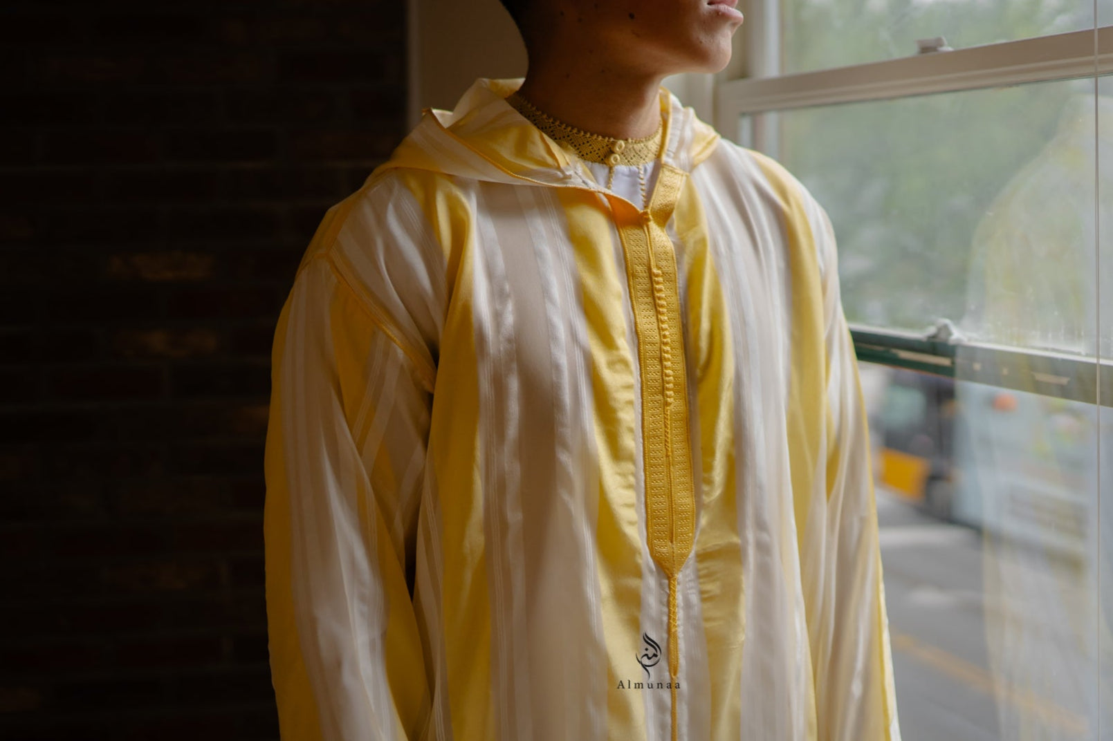 Luxurious Djellaba with Under Shirt in Stunning Royal Gold and White Color | Available in Different Sizes