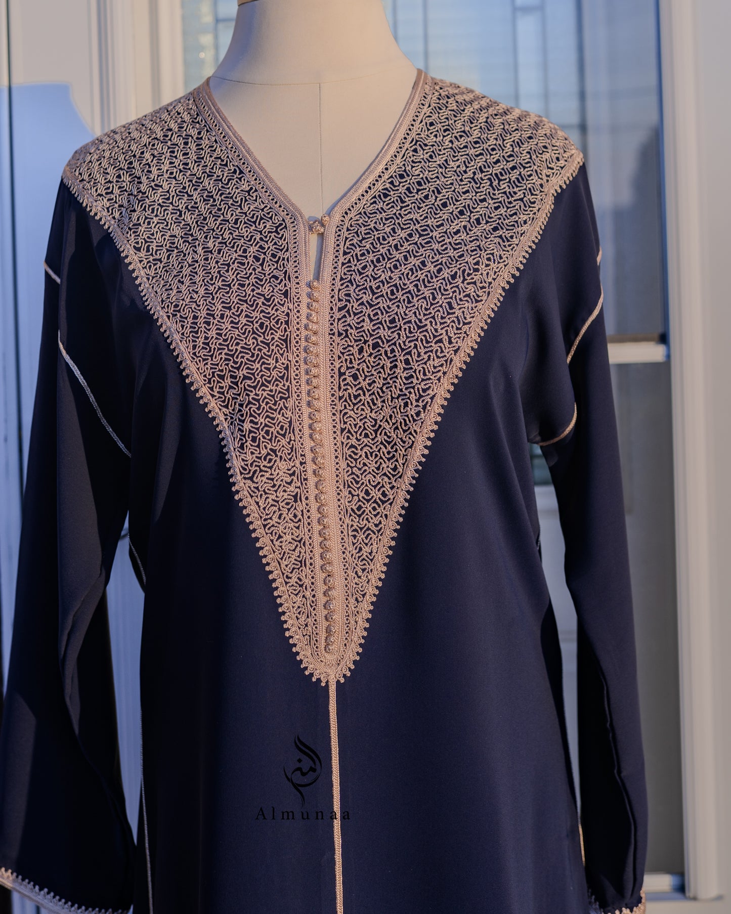Luxurious Women's Moroccan Caftan – Modern Traditional Occasion Wear